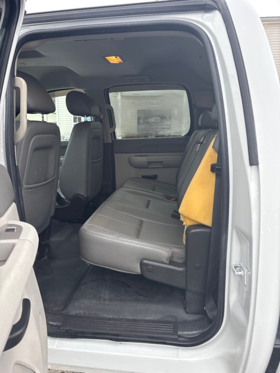 2011 Chevrolet Silverado 1500 Image 10