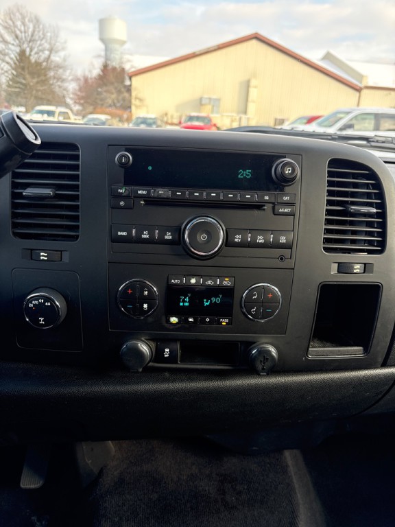 2012 Chevrolet Silverado 1500 Image 13