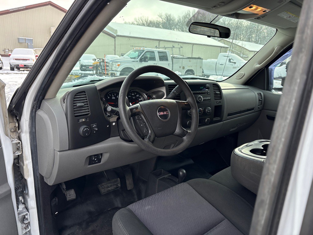 2011 GMC Sierra Image 13