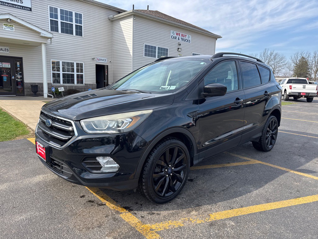 2017 Ford Escape Image 2