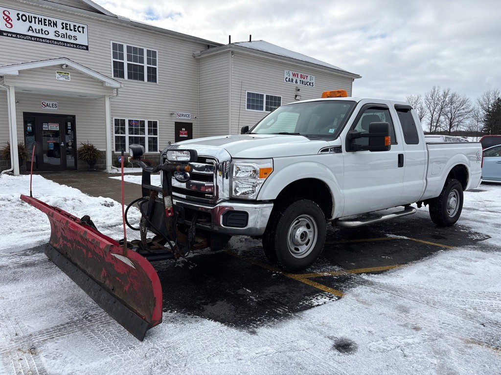 2011 Ford F-250 Image 2