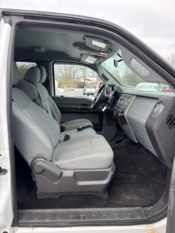 2011 Ford F-250 Image 11