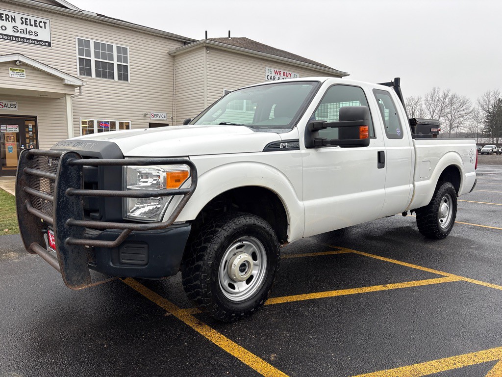 2015 Ford F-250 Image 2