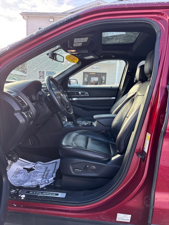 2018 Ford Explorer Image 9
