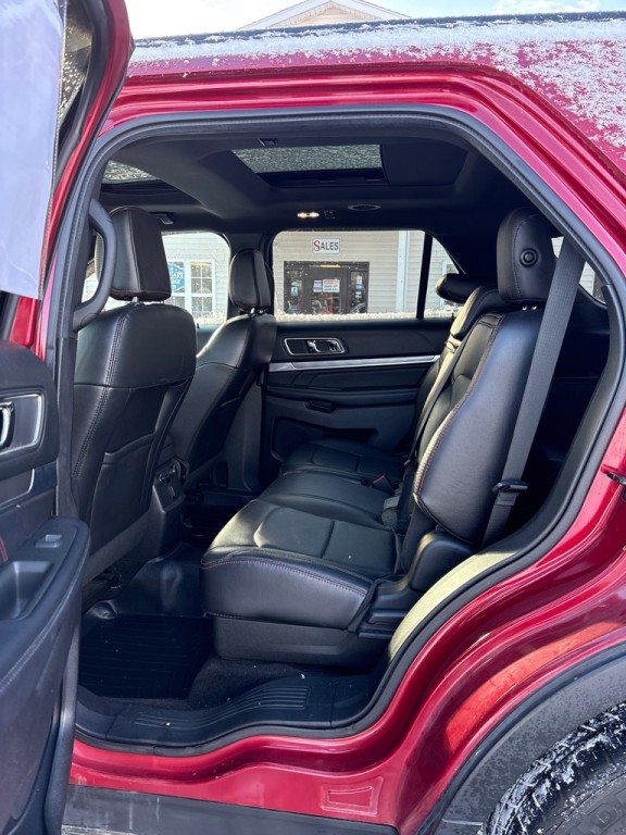 2018 Ford Explorer Image 10