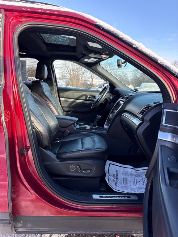 2018 Ford Explorer Image 11