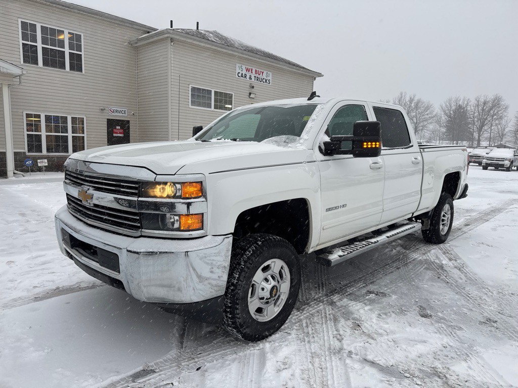 2015 Chevrolet Silverado 1500 Image 2