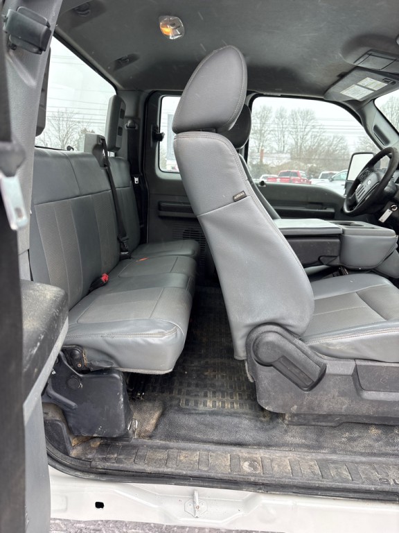 2015 Ford F-250 Image 12