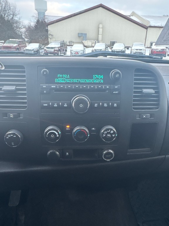 2011 GMC Sierra Image 12