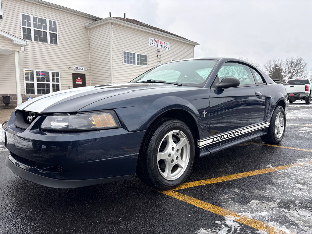 2002 Ford Mustang Image 2
