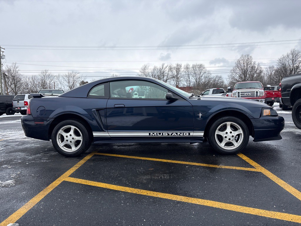 2002 Ford Mustang Image 5