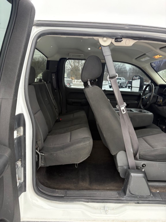2011 Chevrolet Silverado 1500 Image 12