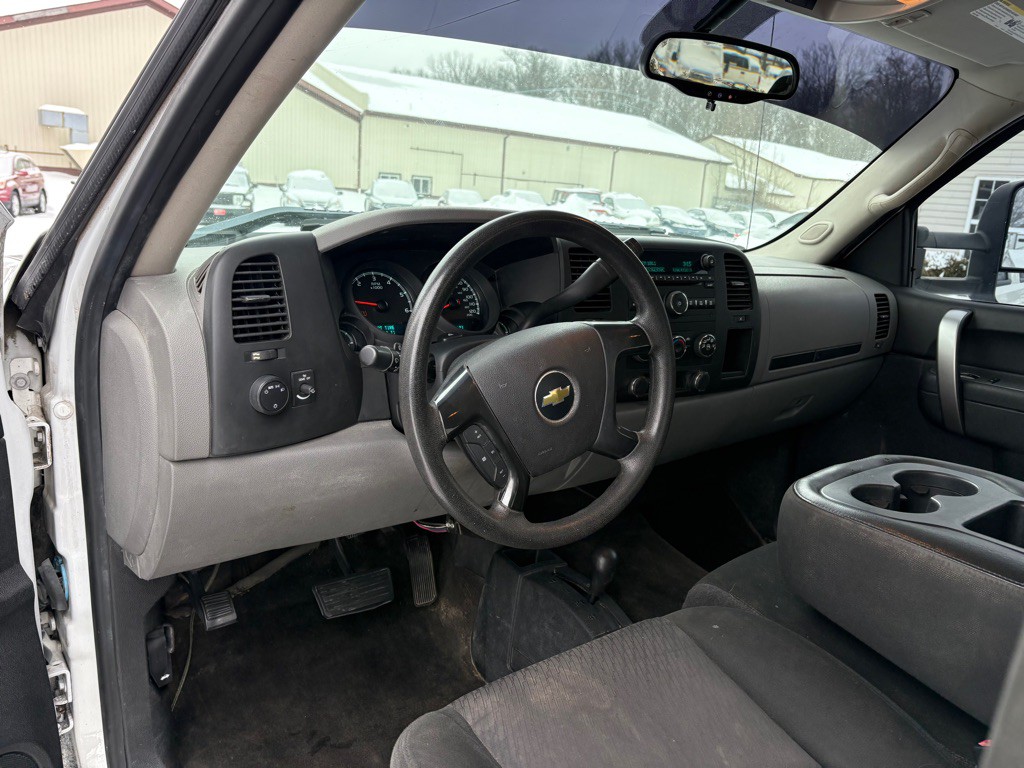 2011 Chevrolet Silverado 1500 Image 13