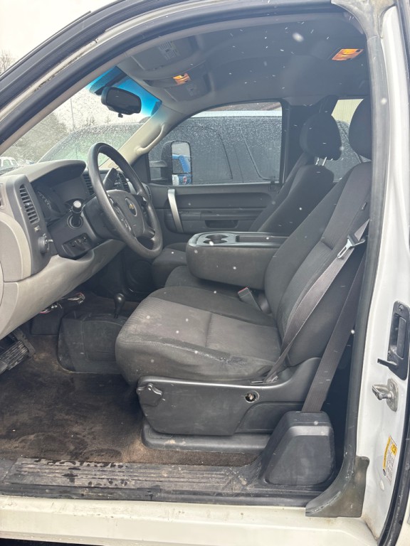 2011 Chevrolet Silverado 1500 Image 9