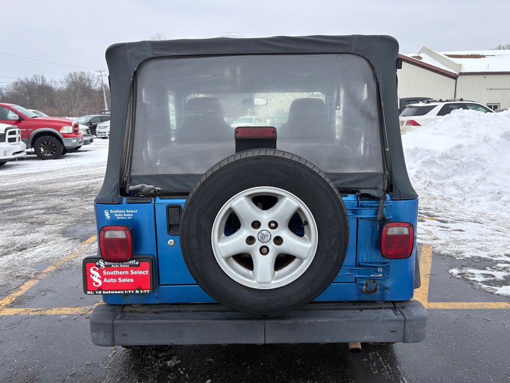 2003 Jeep Wrangler Image 7