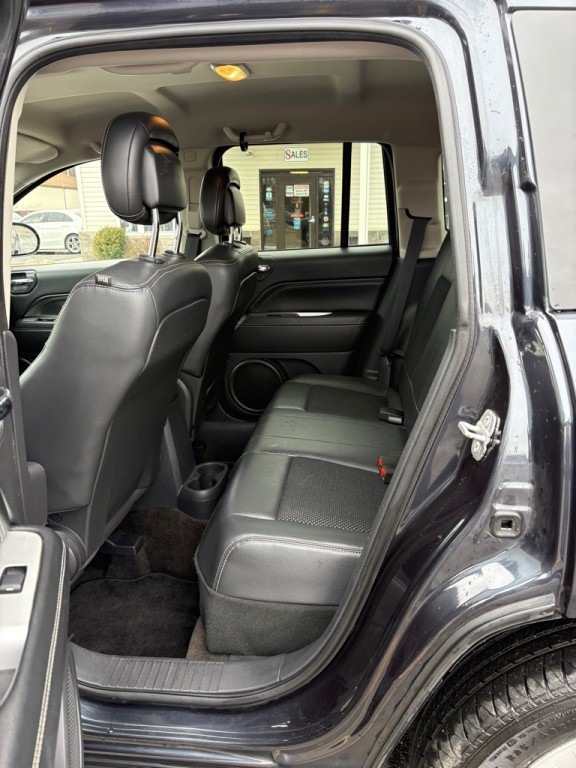 2014 Jeep Compass Image 10