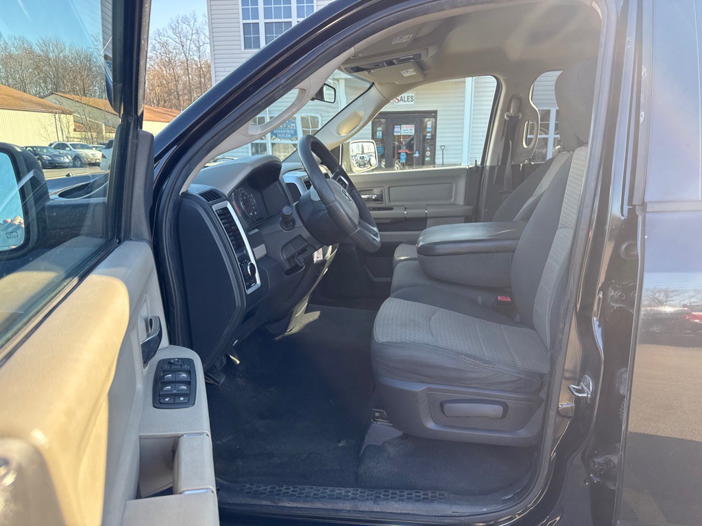 2011 Dodge Ram 1500 Image 9