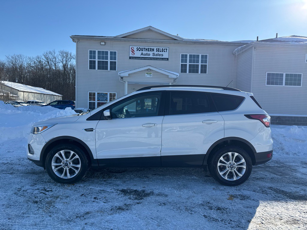 2018 Ford Escape Image 1