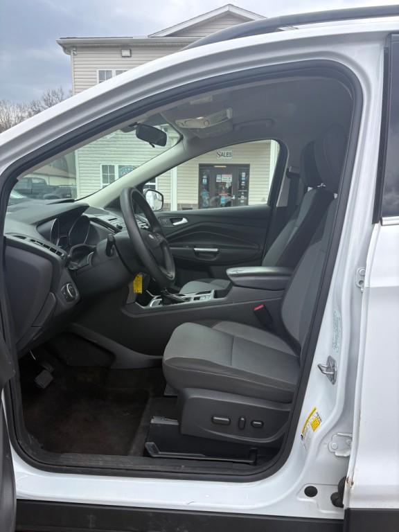2018 Ford Escape Image 9