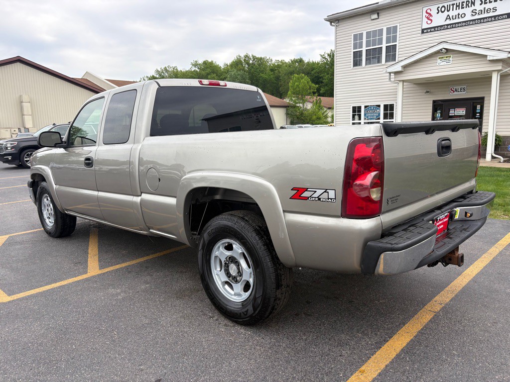 2003 Chevrolet Silverado 1500 Image 8
