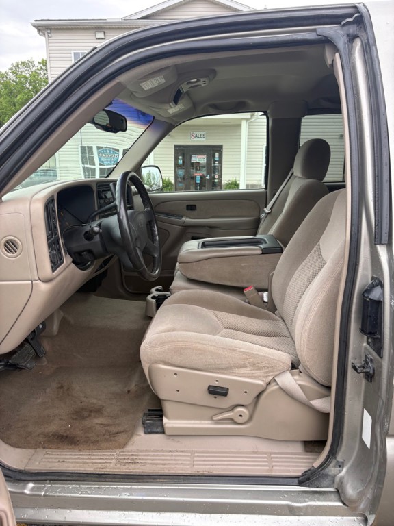 2003 Chevrolet Silverado 1500 Image 9