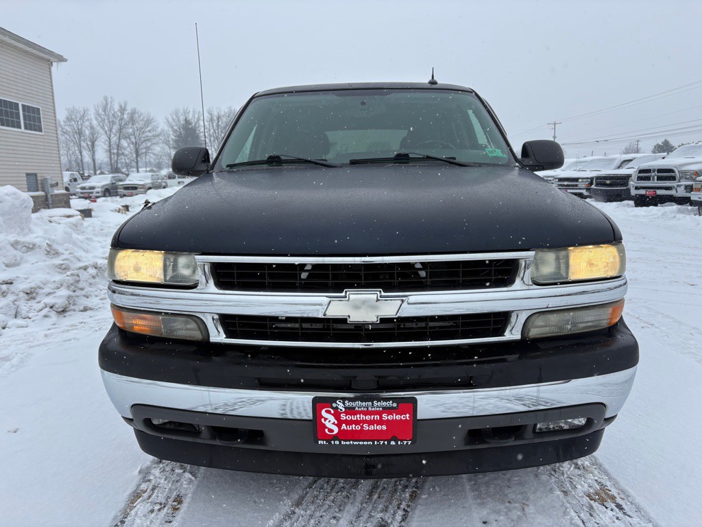 2005 Chevrolet Tahoe Image 3
