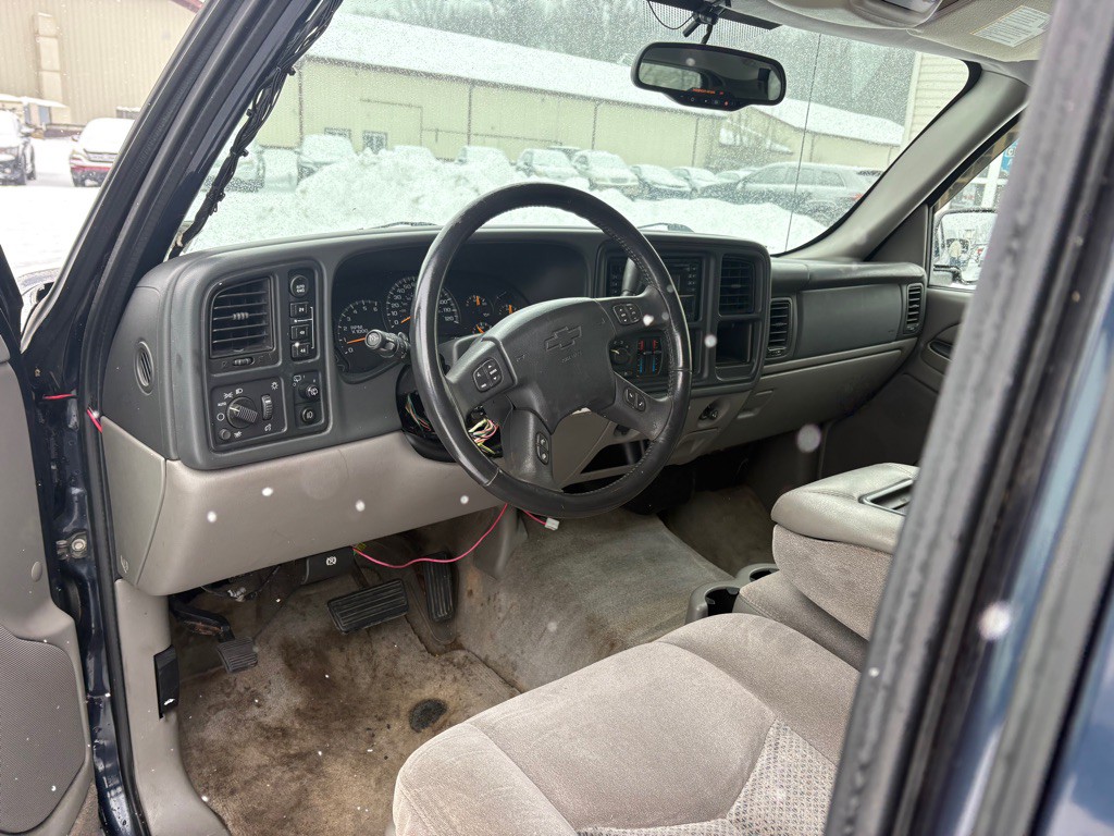 2005 Chevrolet Tahoe Image 13