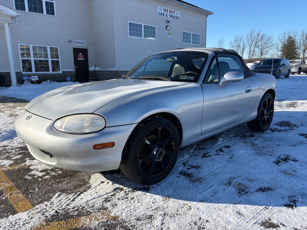 1999 Mazda MX-5 Miata Image 2