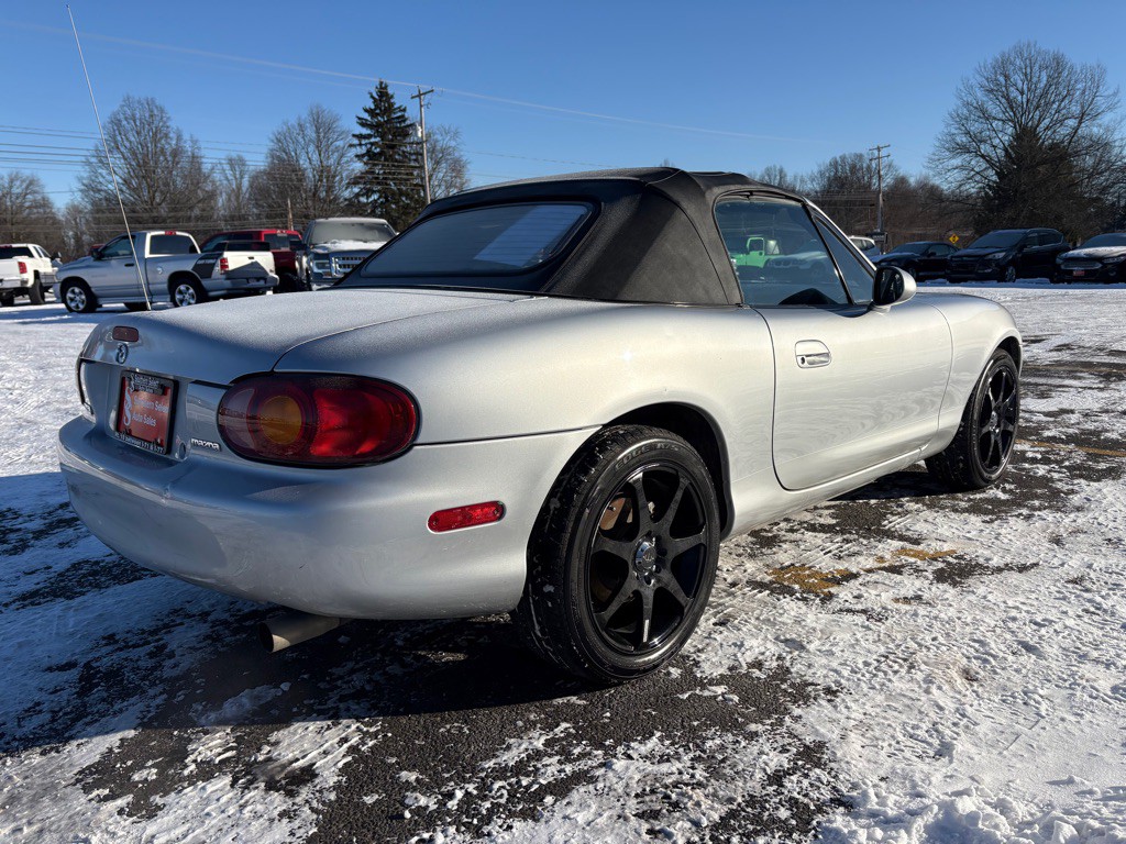 1999 Mazda MX-5 Miata Image 6