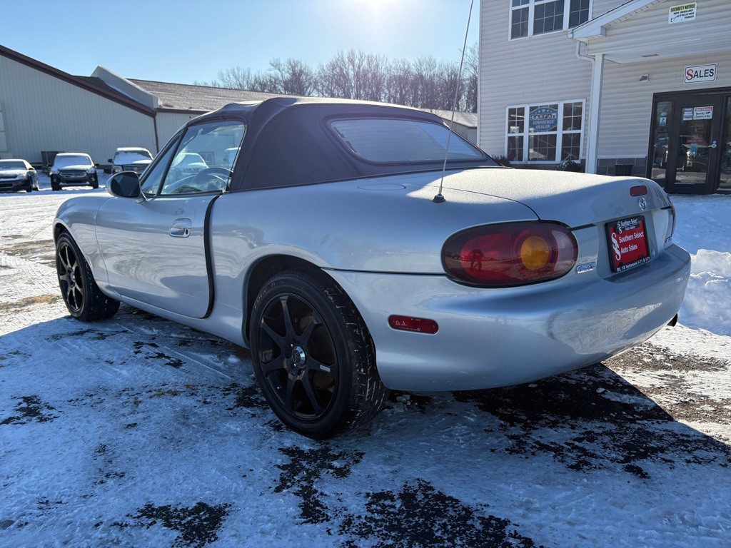1999 Mazda MX-5 Miata Image 8