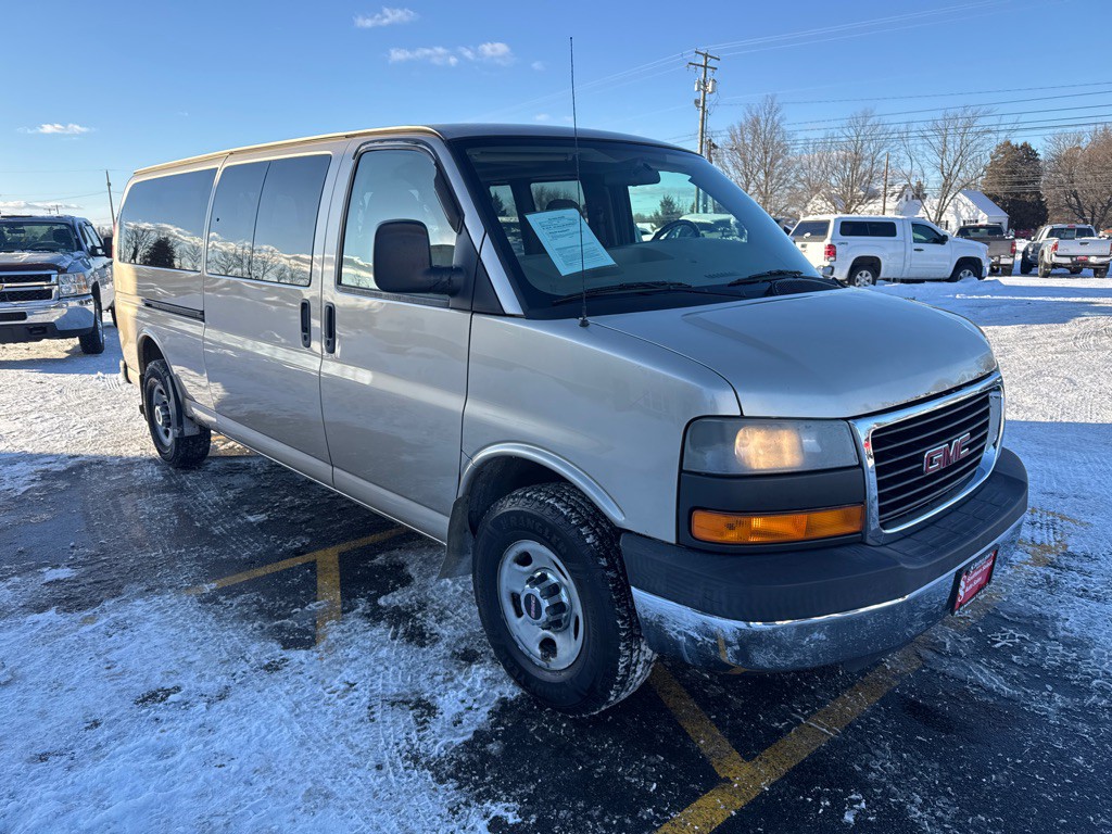 2008 GMC Savana Image 4