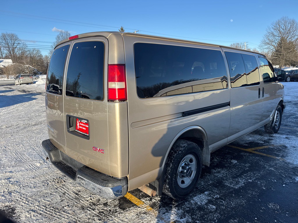 2008 GMC Savana Image 6
