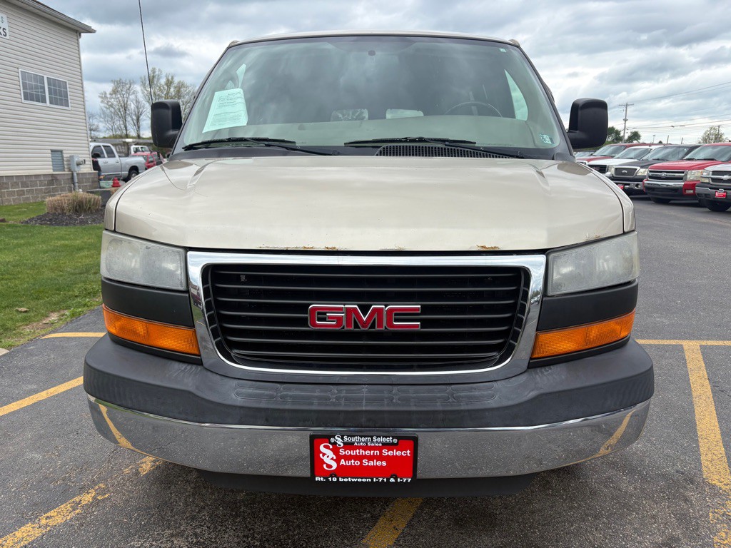 2008 GMC Savana Image 3