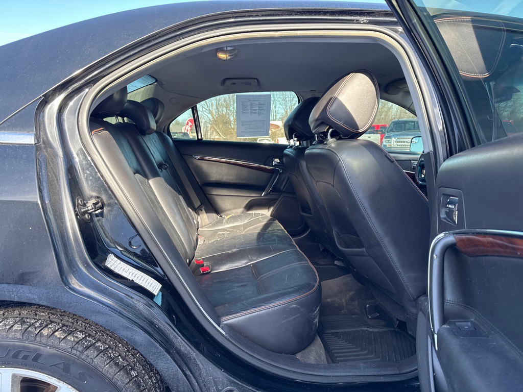 2012 Lincoln MKZ Image 12