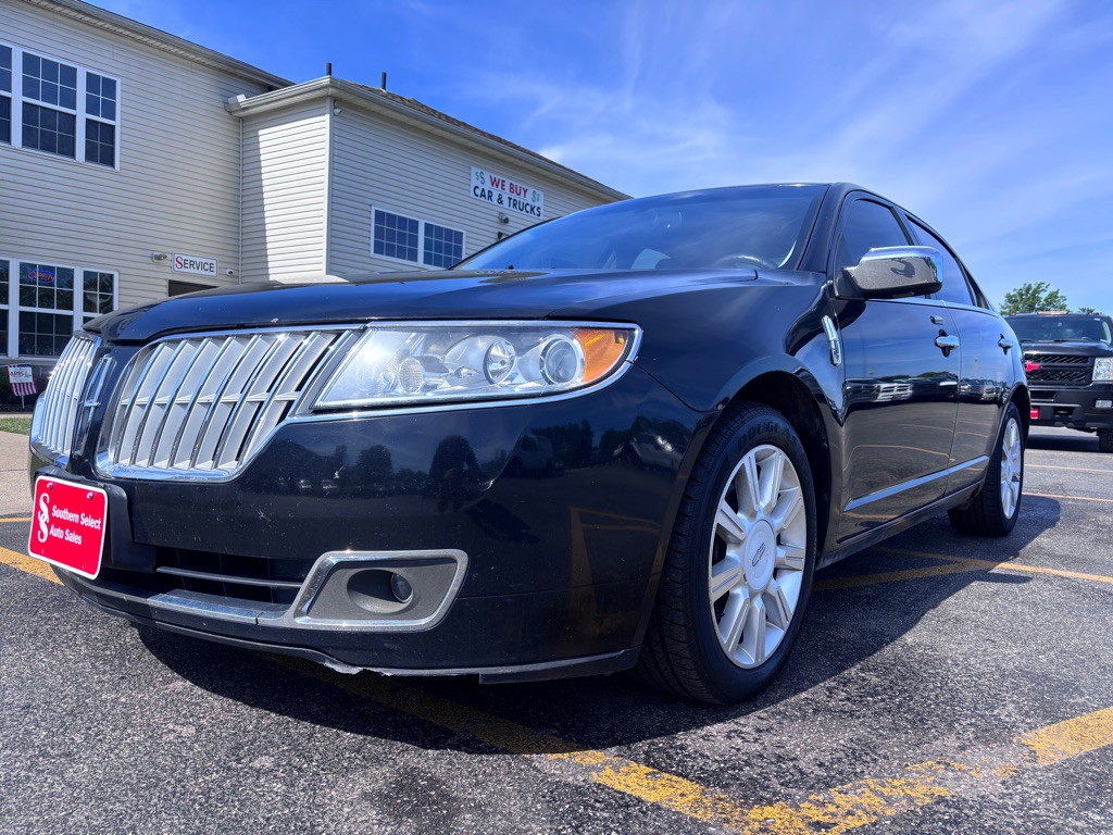 2012 Lincoln MKZ Image 2