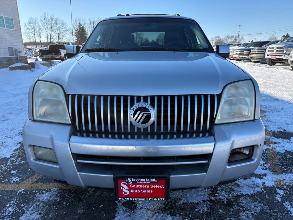 2010 Mercury Mountaineer Image 3