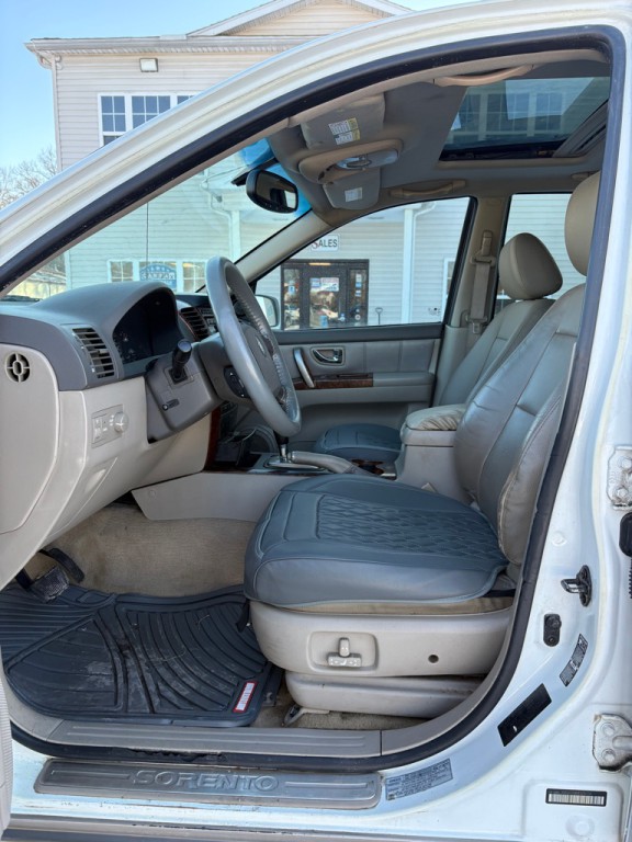 2004 Kia Sorento Image 9