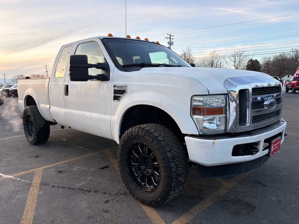 2010 Ford F-250 Image 4