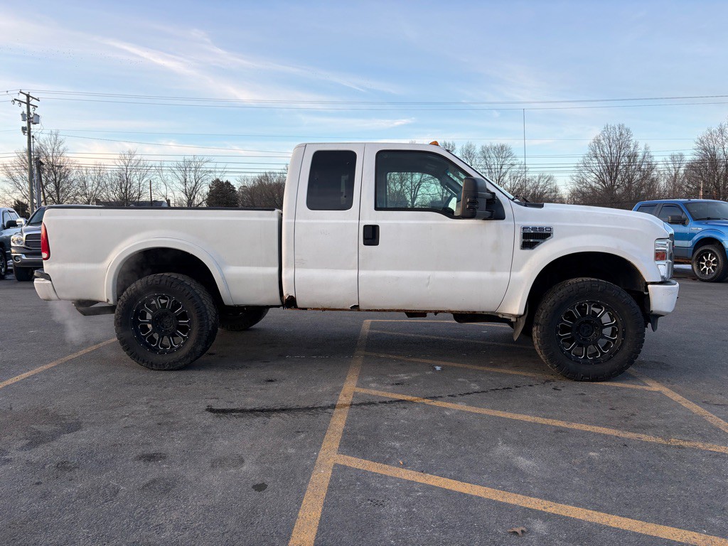 2010 Ford F-250 Image 5