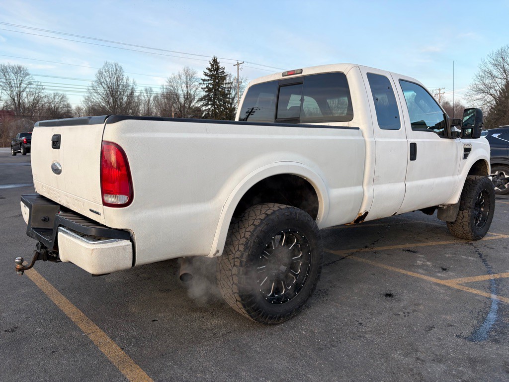 2010 Ford F-250 Image 6