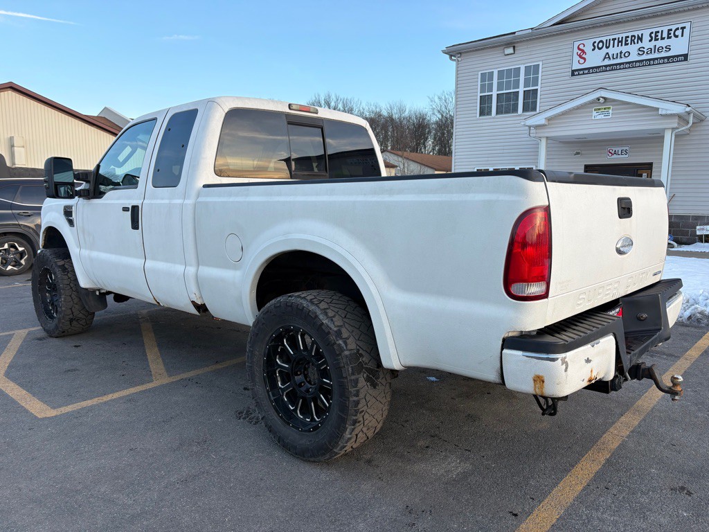2010 Ford F-250 Image 8