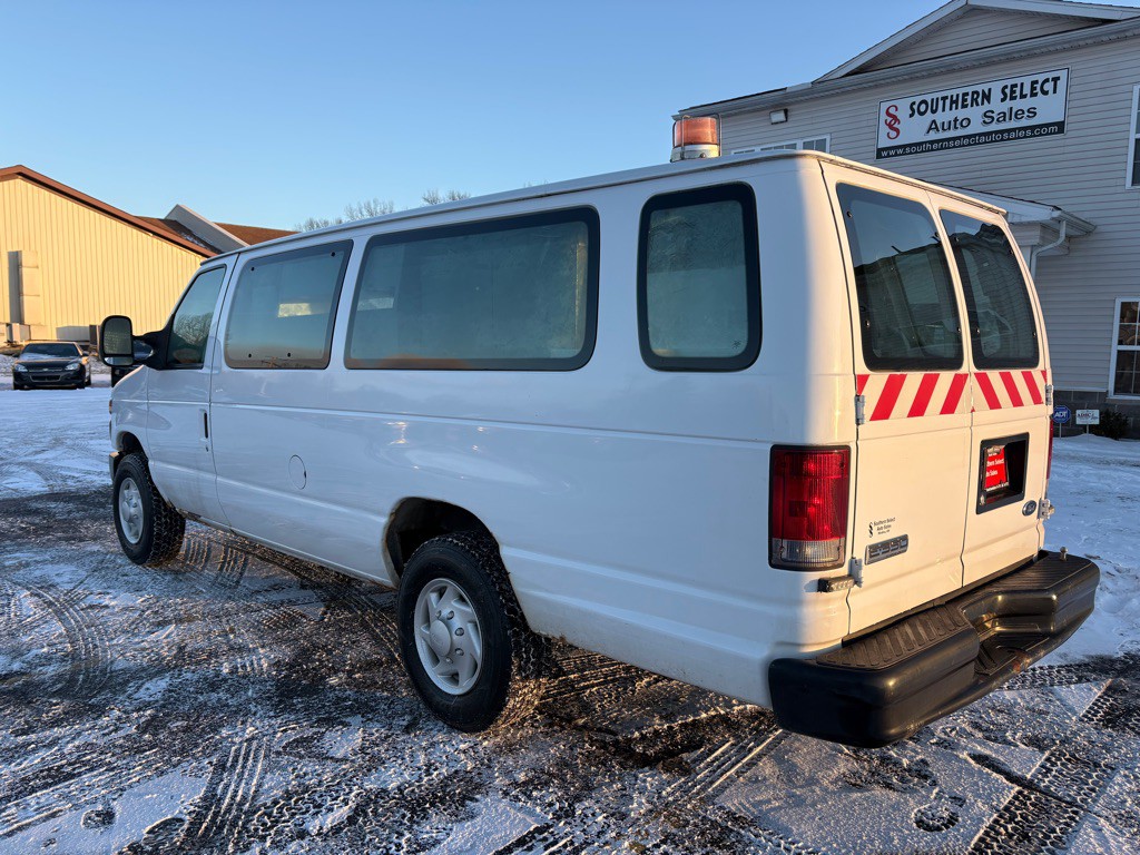 2008 Ford Econoline Image 8