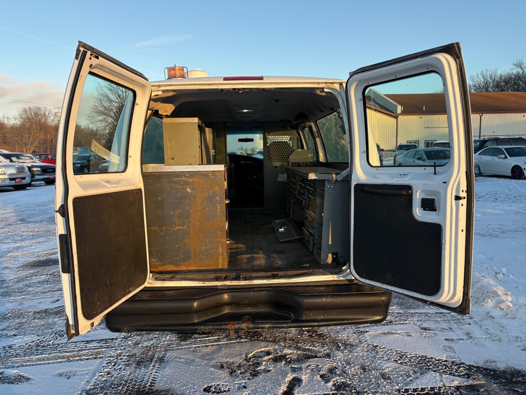 2008 Ford Econoline Image 13