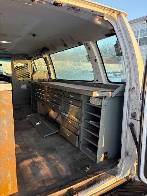 2008 Ford Econoline Image 14