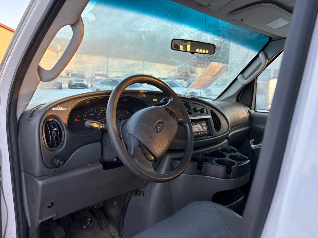 2008 Ford Econoline Image 15