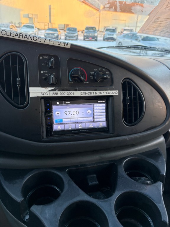 2008 Ford Econoline Image 17