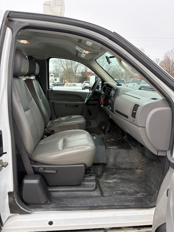 2010 GMC Sierra Image 11