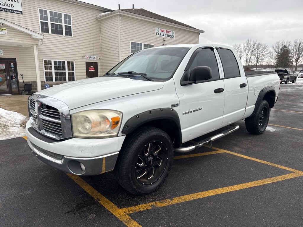 2007 Dodge Ram 1500 Image 2