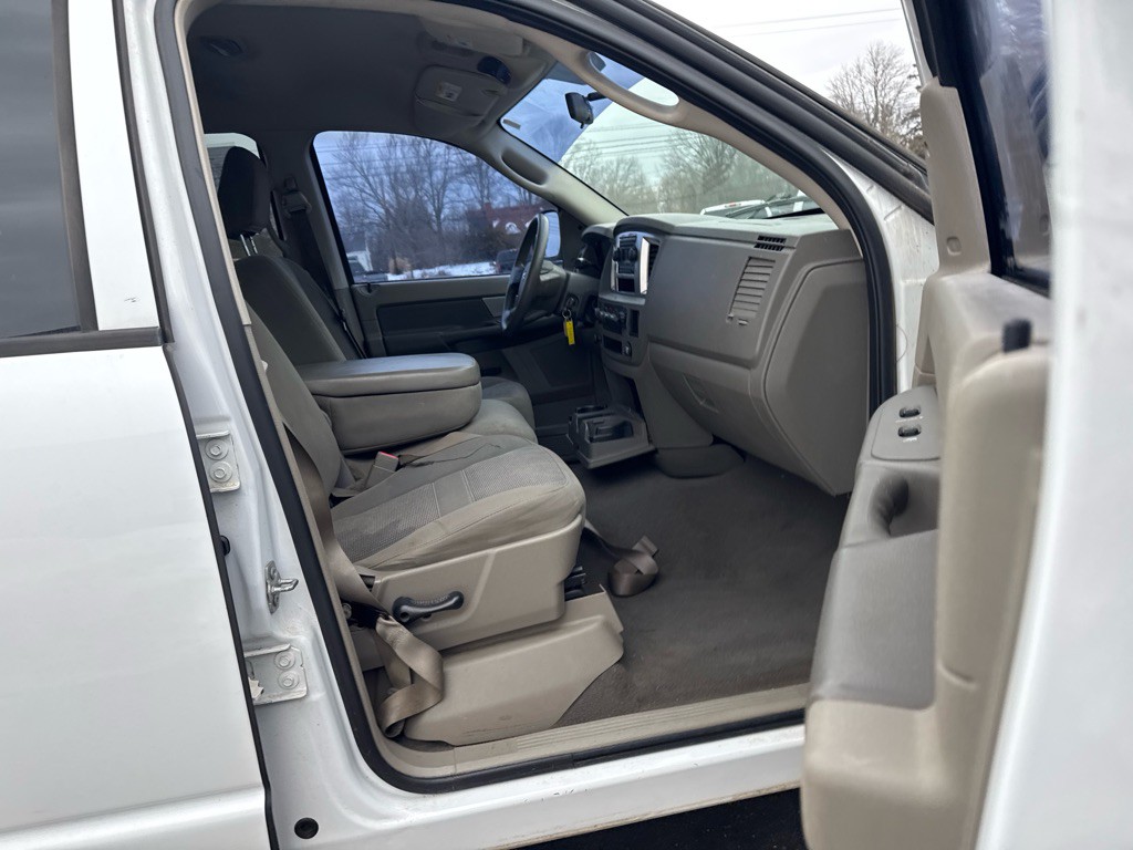 2007 Dodge Ram 1500 Image 12