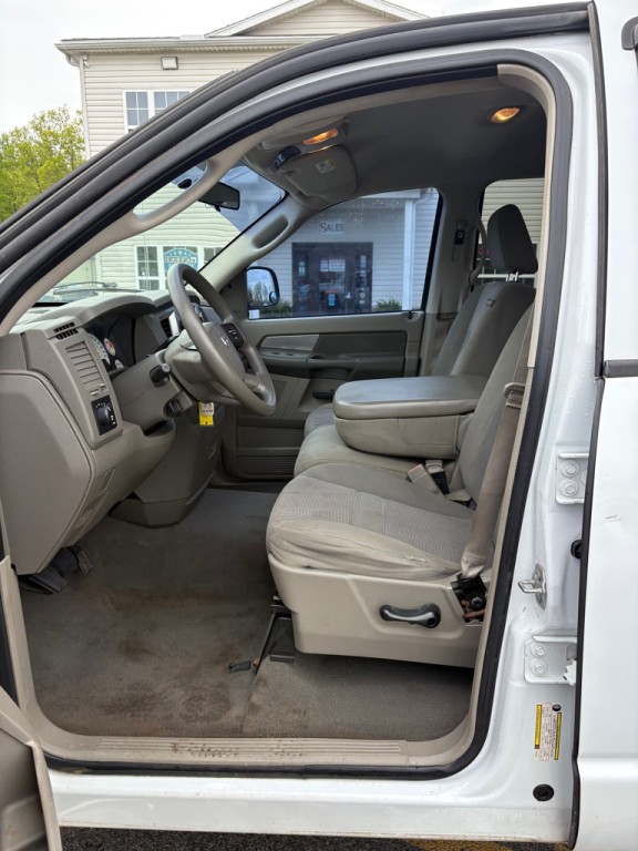 2007 Dodge Ram 1500 Image 9
